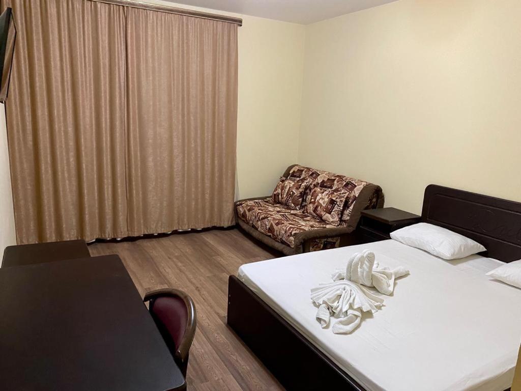 Mini Hotel Diva Alakhadzi Ngoại thất bức ảnh